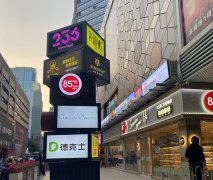 老餐飲設計師為您解讀新餐飲品牌選址是綜合商場店好還是街邊店鋪好？